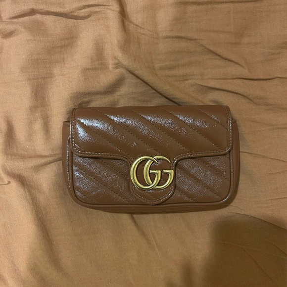 Gucci Mini GG Marmont Shoulder Bag - Picture 1 of 4
